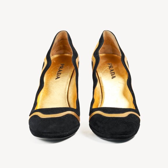 Prada SS/08 Black & Gold Suede Wavy-Stripe Scalloped Heels - Picture 2 of 9